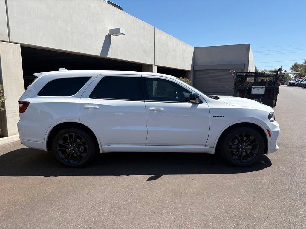 Certified 2022 Dodge Durango R/T w/ Blacktop Package AWD/4WD image 5