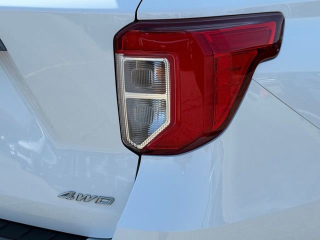 Used 2023 Ford Explorer XLT w/ Equipment Group 202A image 32