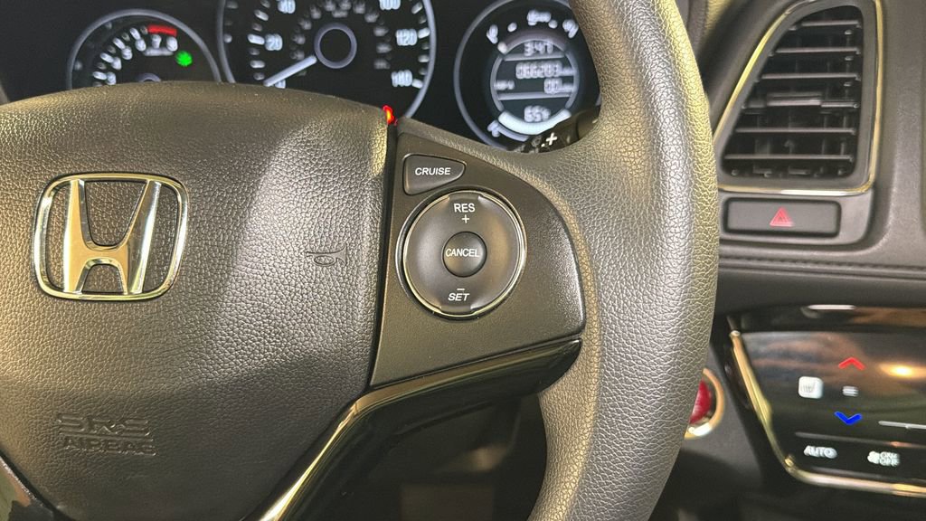 Used 2018 Honda HR-V EX image 24