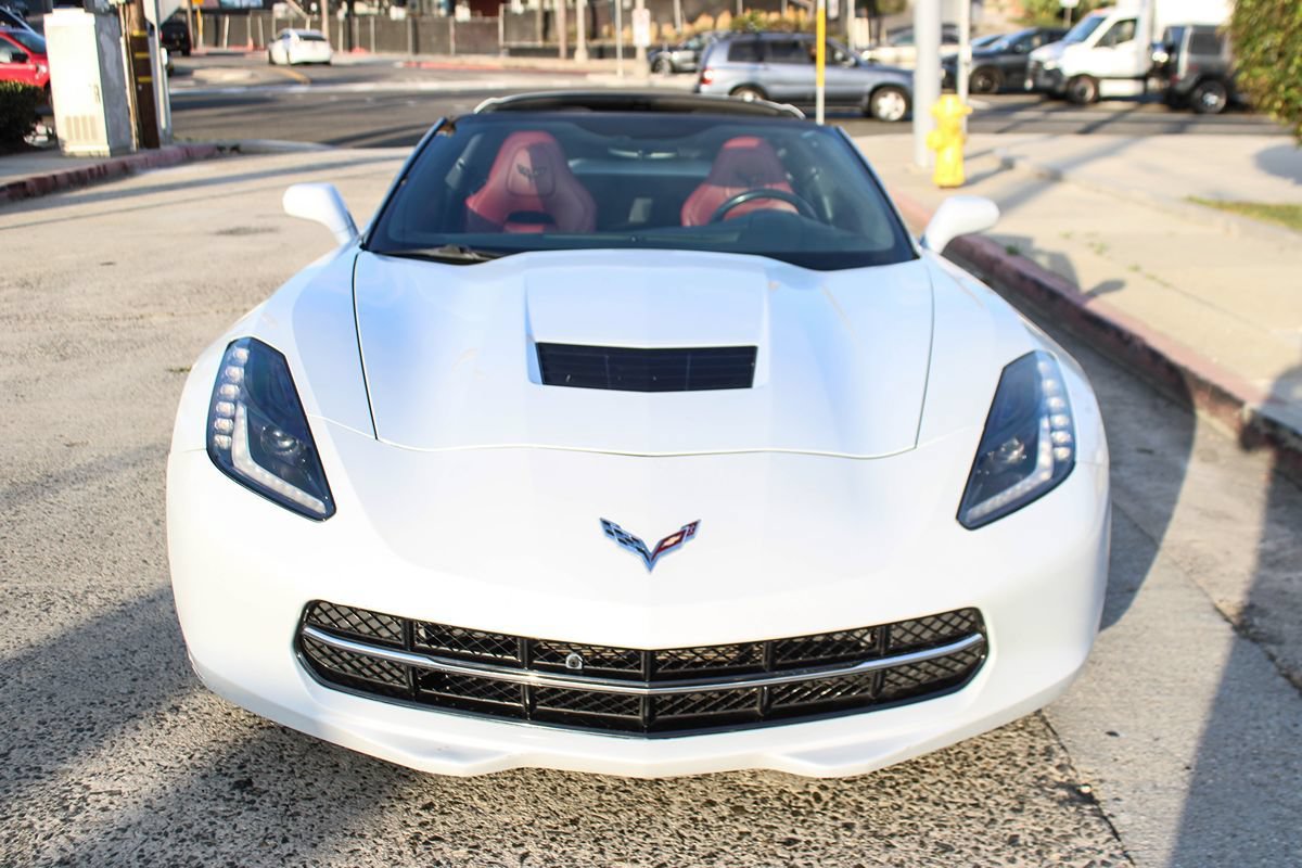 Used 2019 Chevrolet Corvette Stingray Coupe w/ 1LT RWD image 9