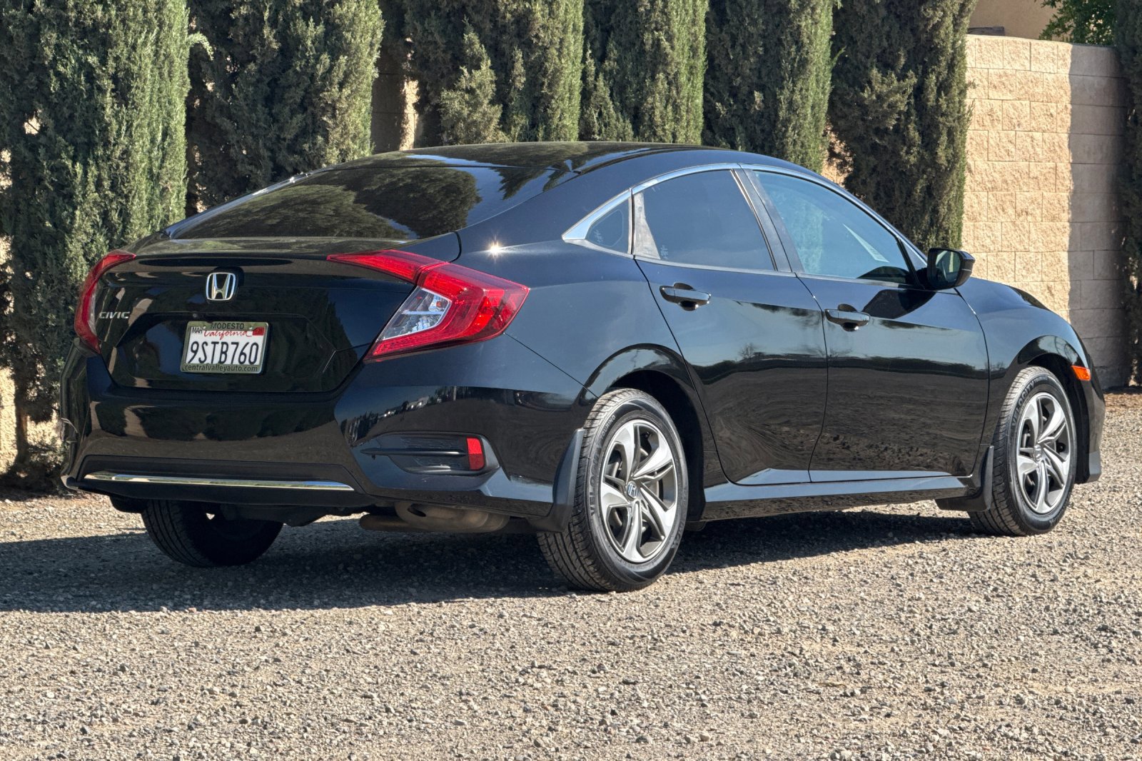 Used 2020 Honda Civic LX image 4