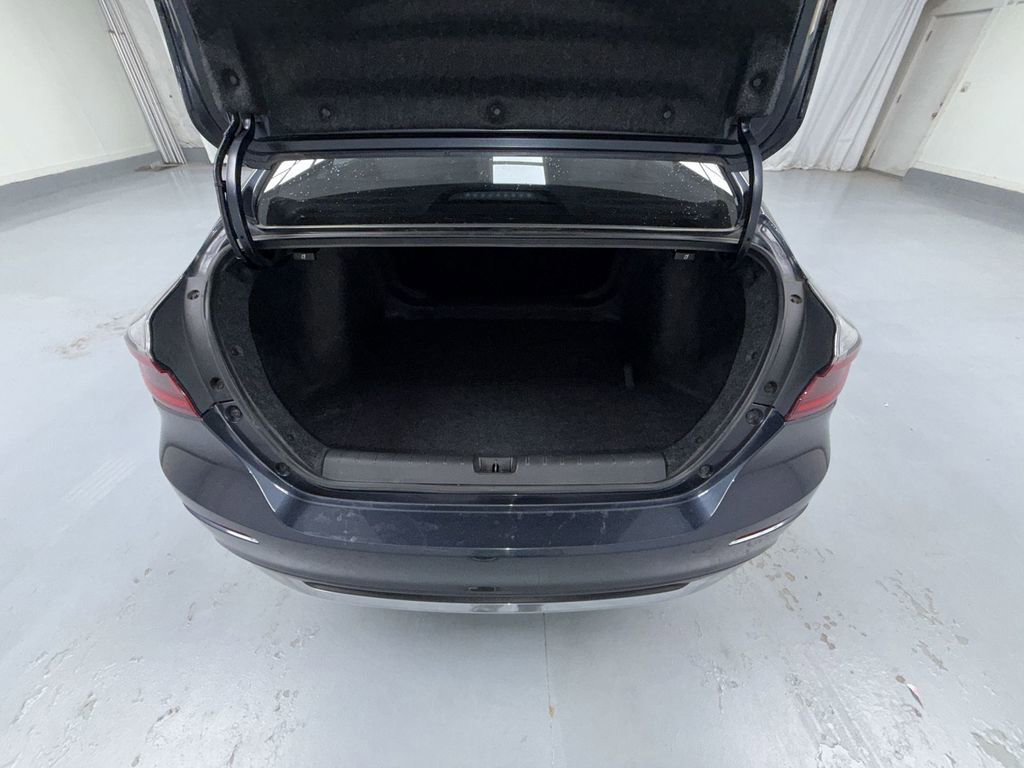 Used 2020 Honda Insight Touring image 16