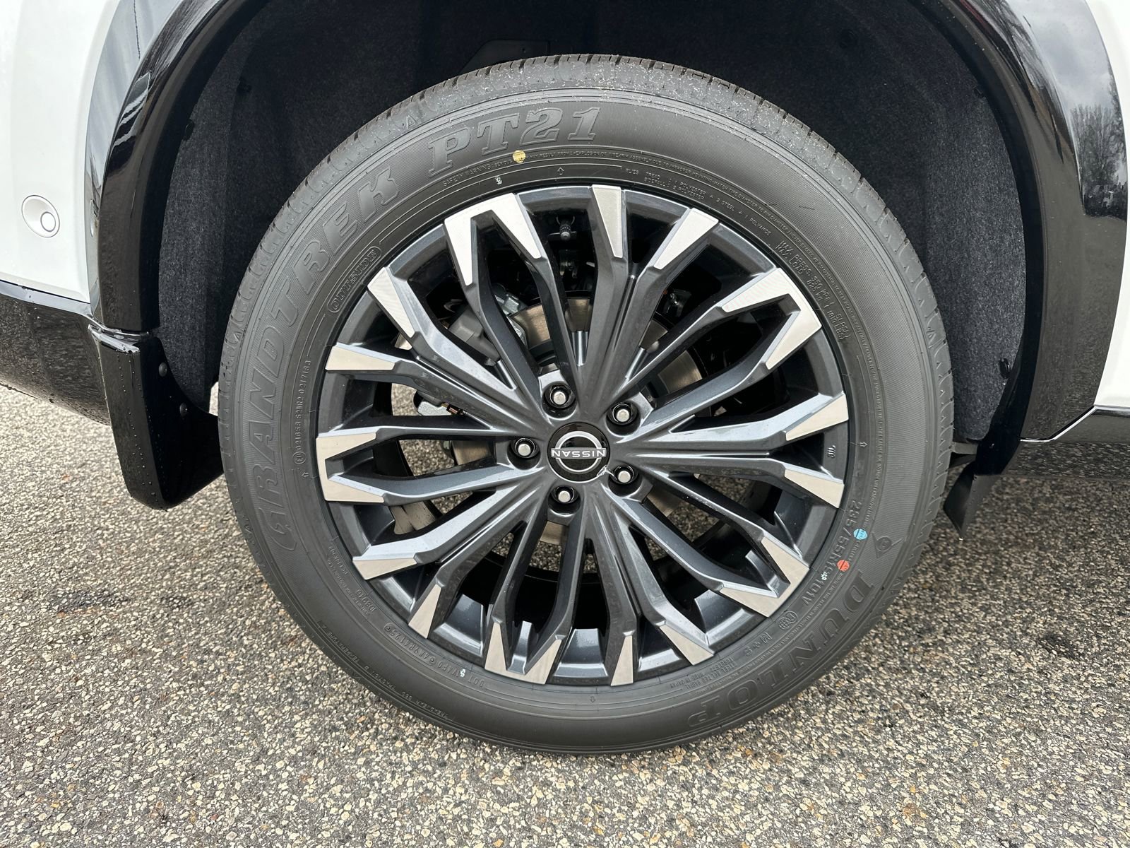 New 2026 Nissan Rogue Platinum w/ Tech Package image 17