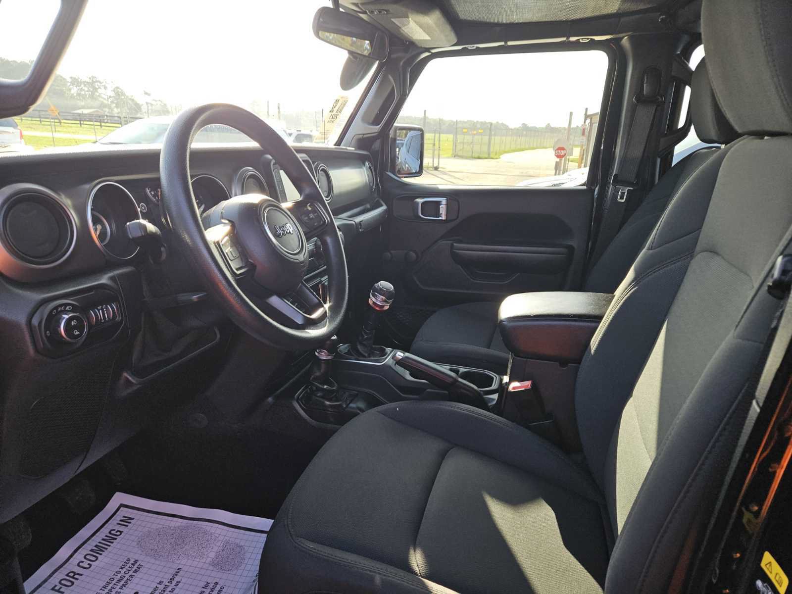 Used 2021 Jeep Gladiator Sport AWD/4WD image 7