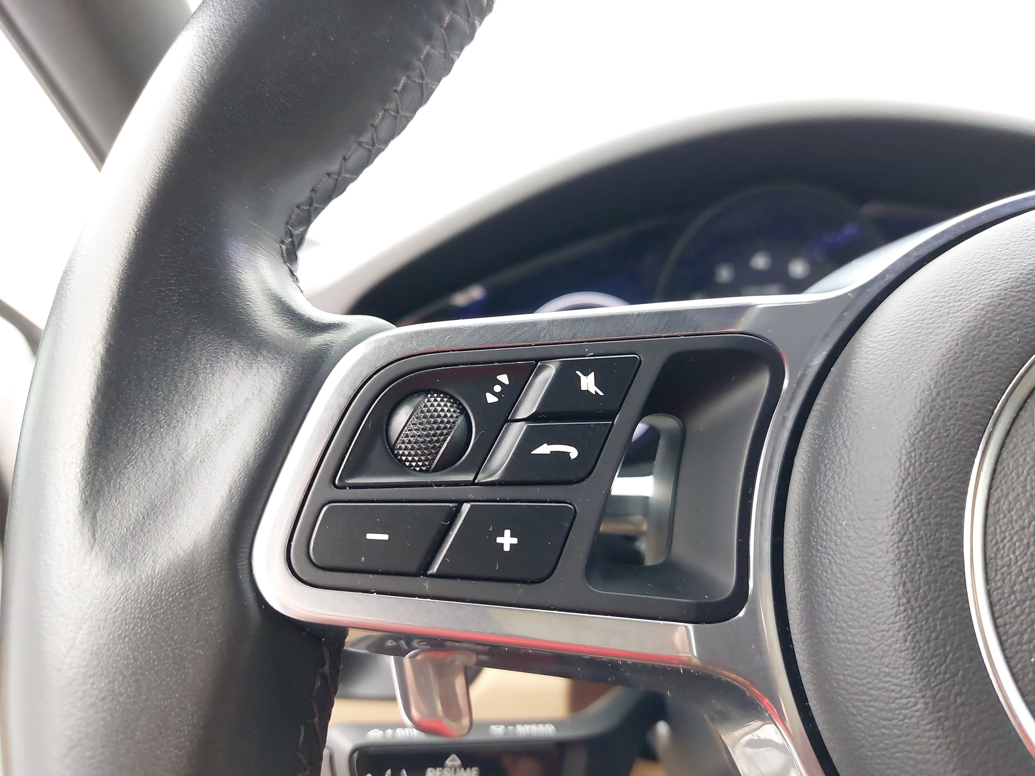 Certified 2023 Porsche Cayenne Platinum Edition AWD/4WD image 19