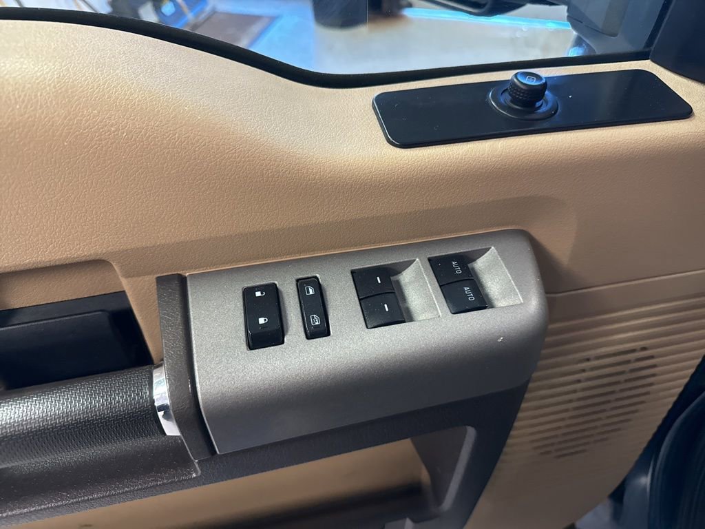 Used 2016 Ford F350 XLT w/ XLT Value Package image 19