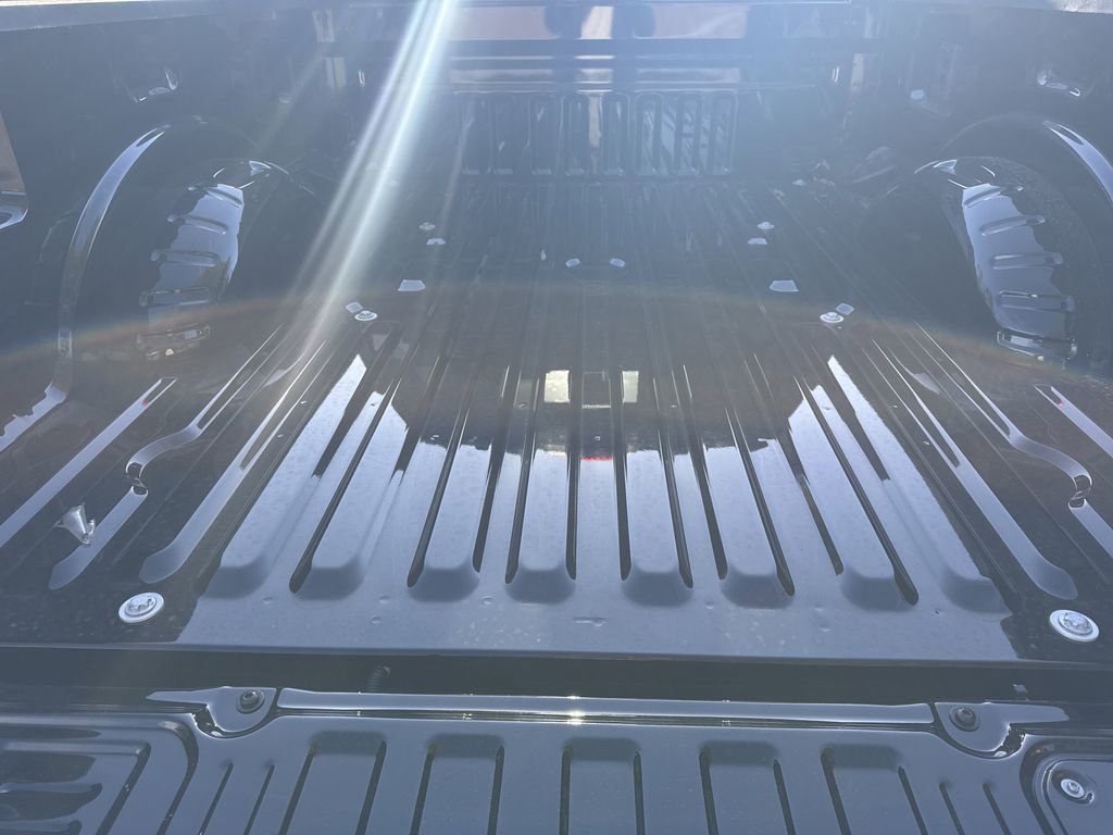 New 2025 Ford F350 Platinum w/ FX4 Off-Road Package image 18