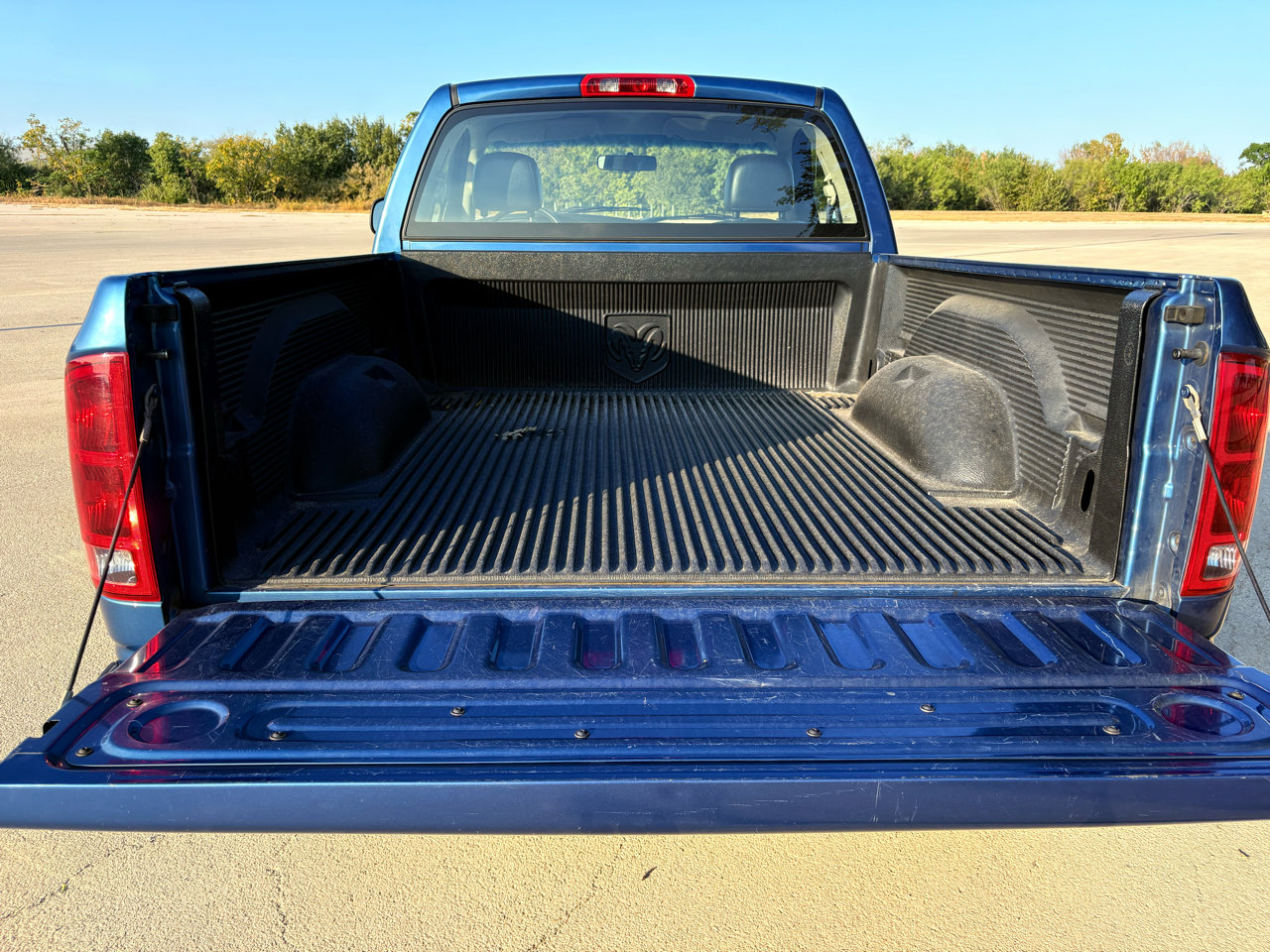 Used 2004 Dodge Ram 1500 Truck ST w/ ST Value Group image 13