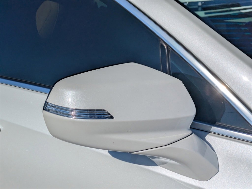 Used 2023 Cadillac XT4 Premium Luxury image 10