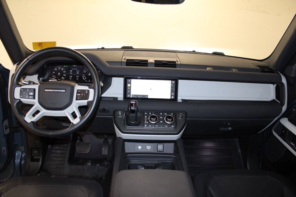 Certified 2022 Land Rover Defender 90 X-Dynamic S AWD/4WD image 25