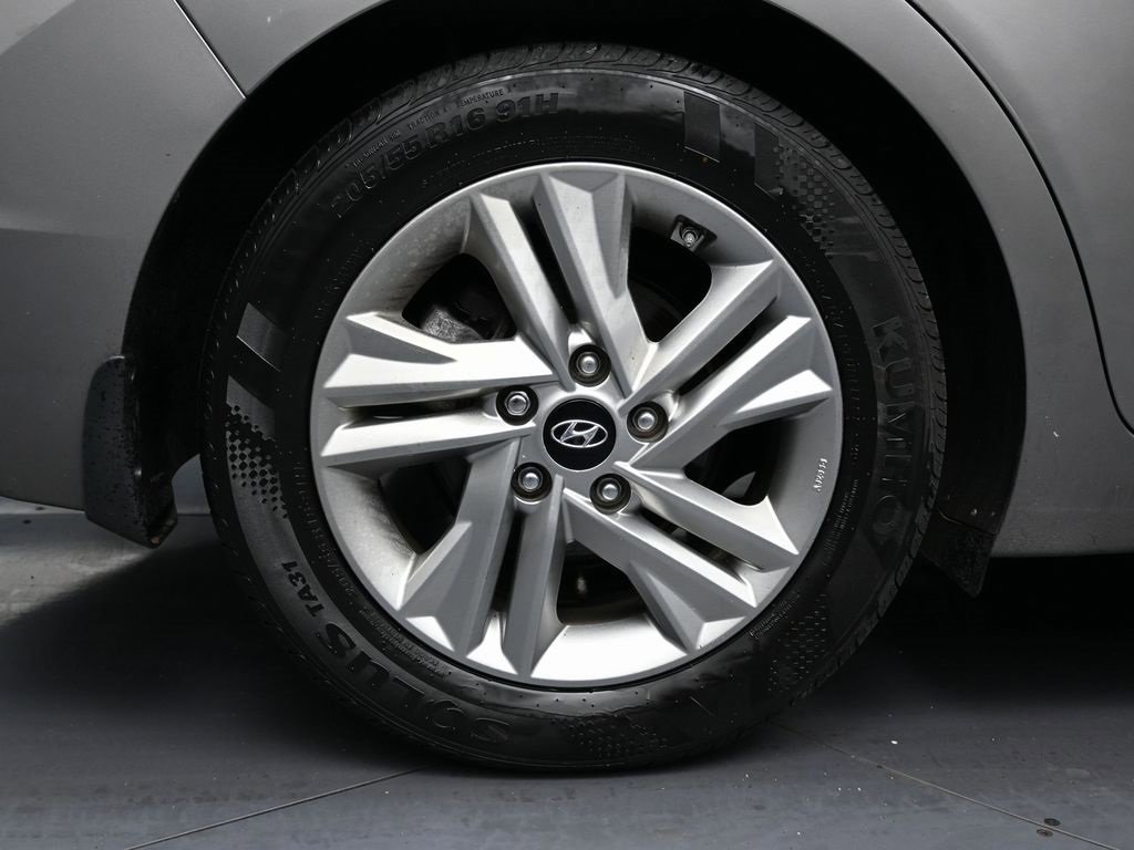 Used 2020 Hyundai Elantra Value Edition w/ Cargo Package (C1) image 12