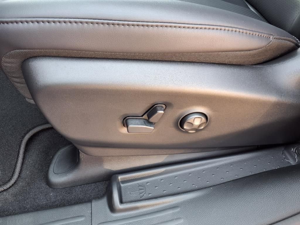 New 2026 Chrysler Pacifica Select image 17