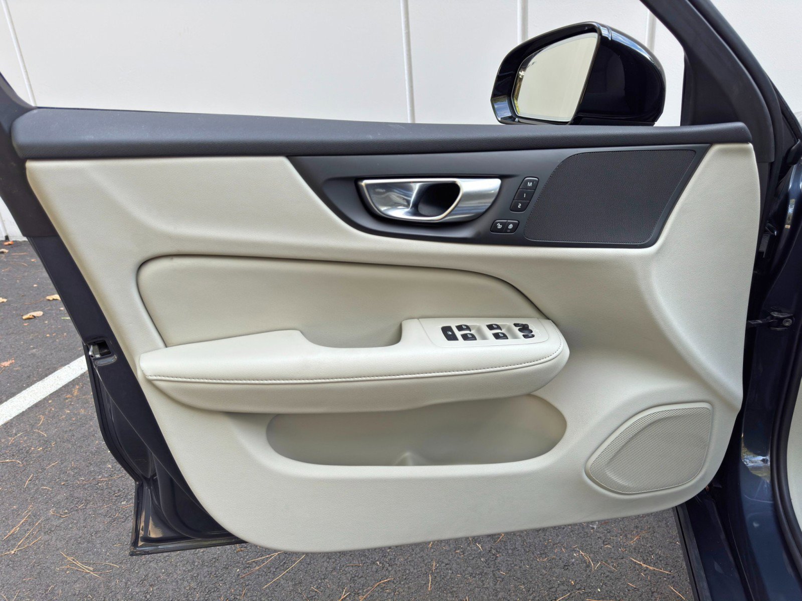 Used 2024 Volvo S60 B5 Core image 39