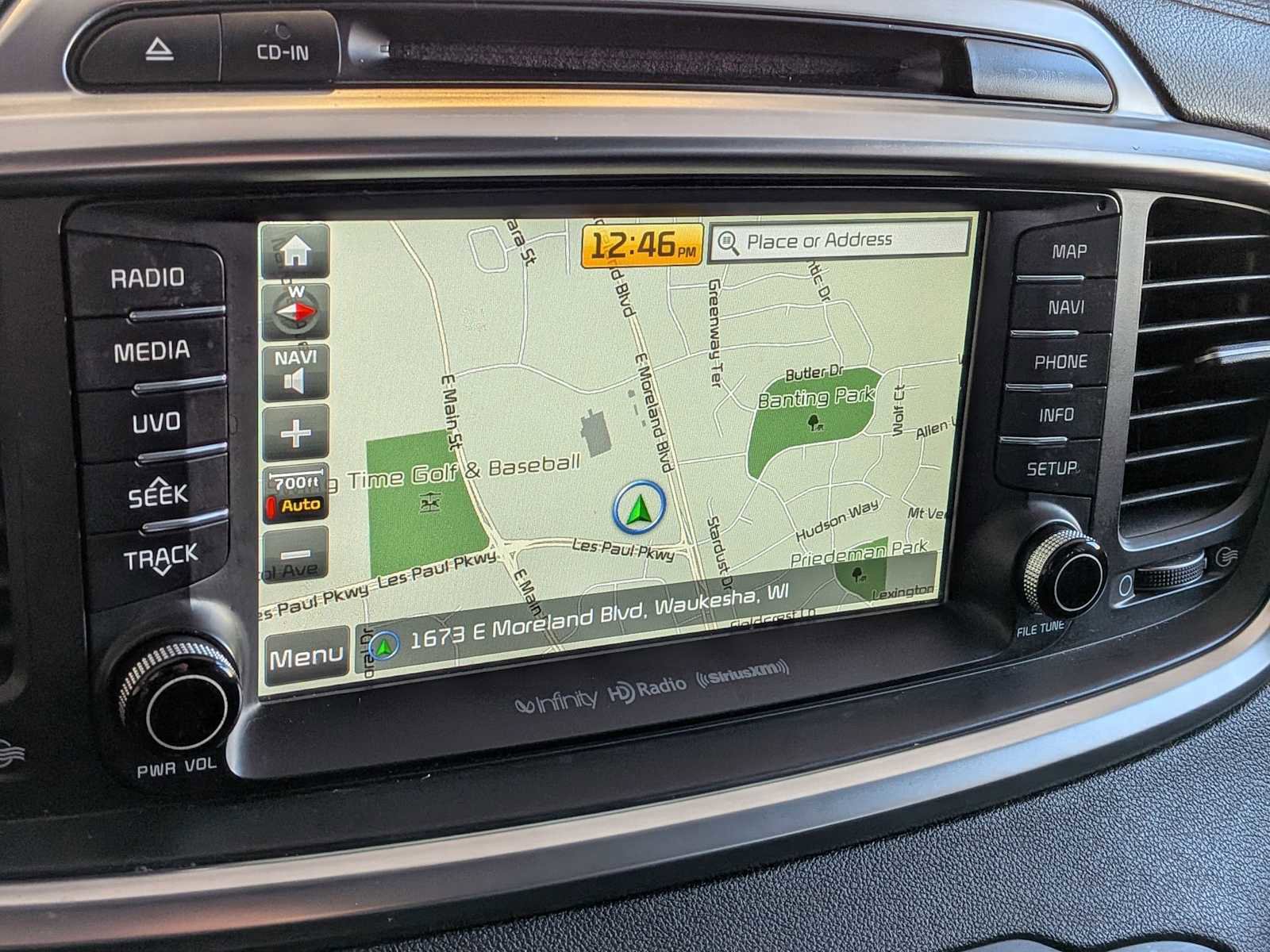 Used 2018 Kia Sorento SX image 29