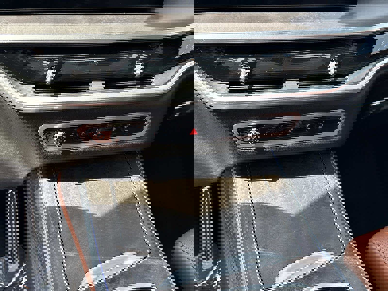 Certified 2024 BMW X7 M60i w/ Executive Package image 21