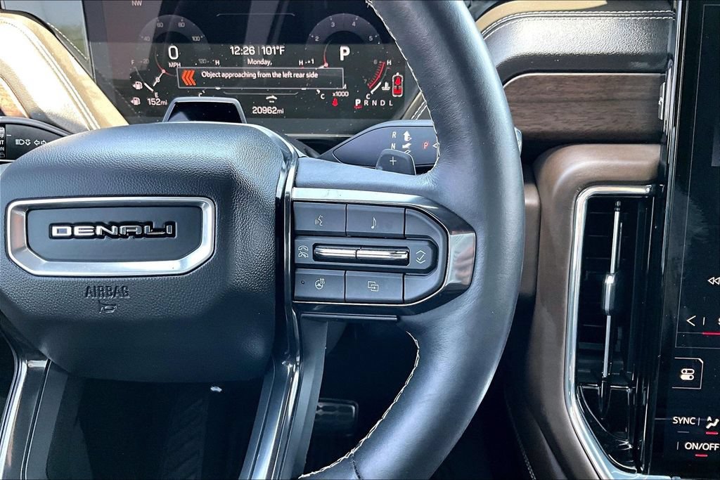 Used 2025 GMC Yukon XL Denali Ultimate AWD/4WD image 23