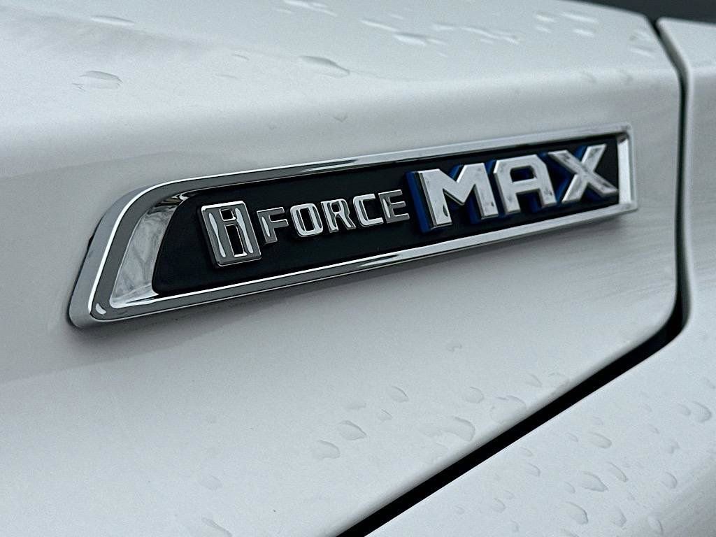 Certified 2025 Toyota Sequoia SR5 image 10