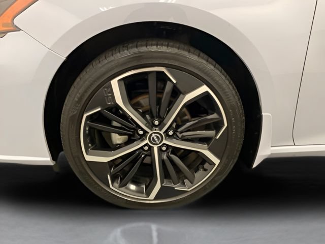 Used 2024 Nissan Altima 2.5 SR w/ SR Premium Package AWD/4WD image 33