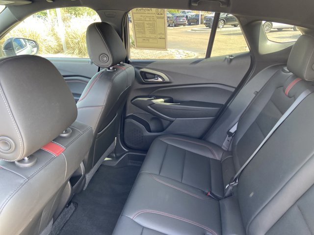 Used 2025 Chevrolet Trax RS image 19