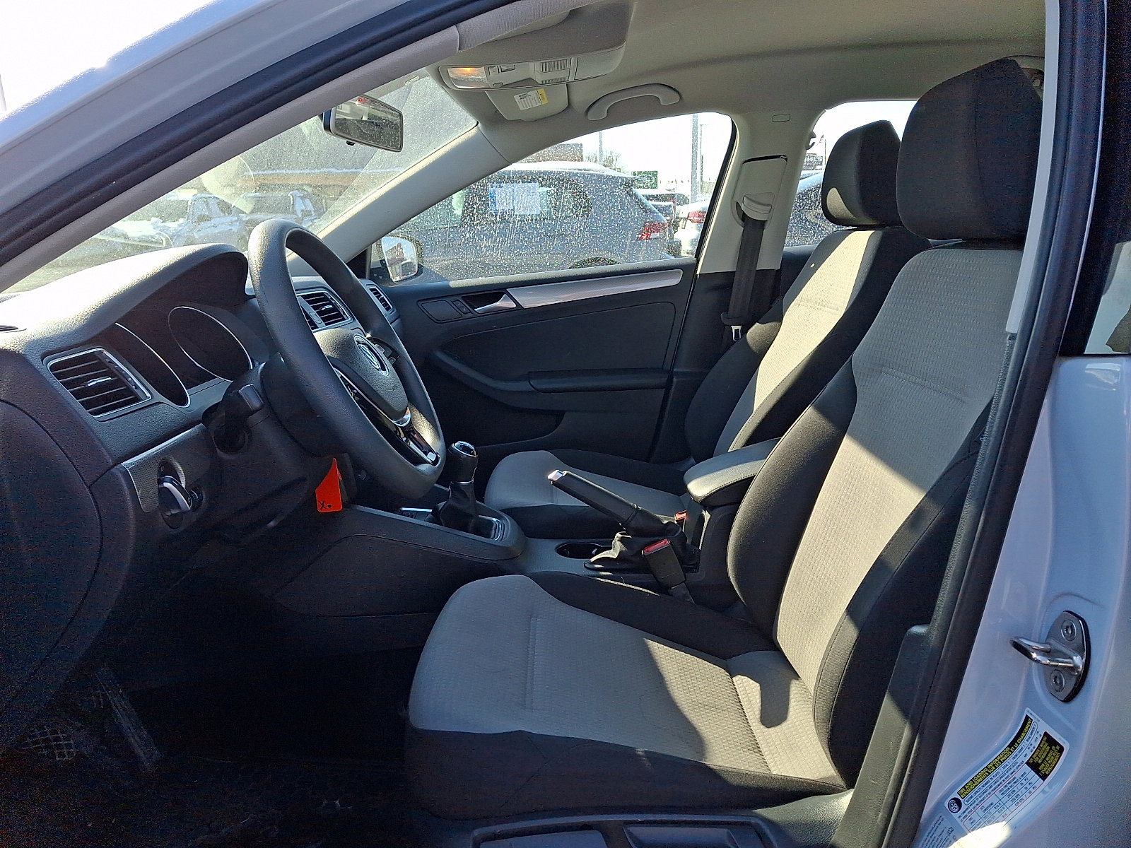 Used 2017 Volkswagen Jetta S image 13