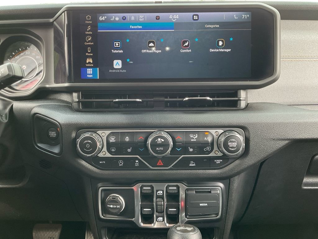 Used 2024 Jeep Wrangler Sport S image 12