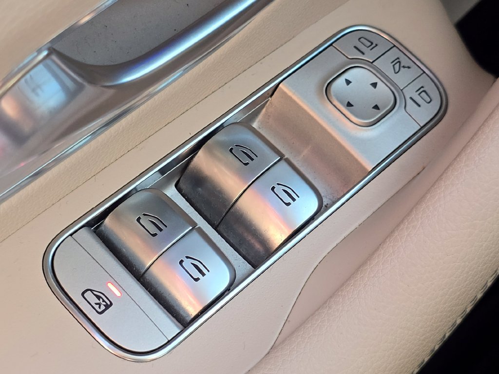 Used 2024 Mercedes-Benz GLS 450 4MATIC image 26