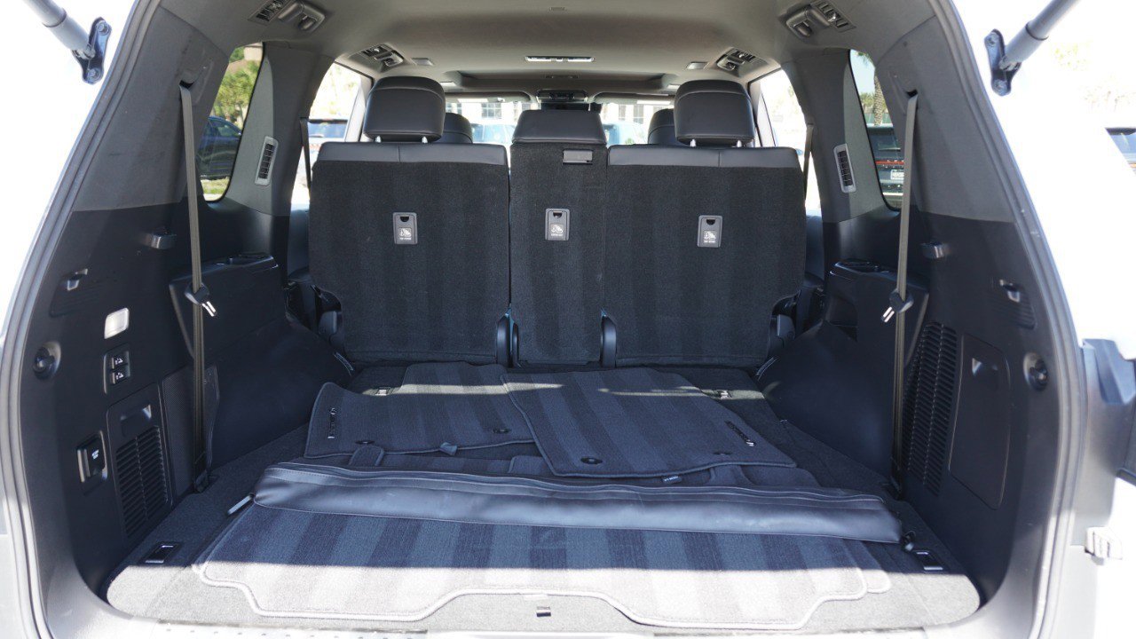 Used 2023 Lexus LX 600 4WD w/ Appearance Package image 39