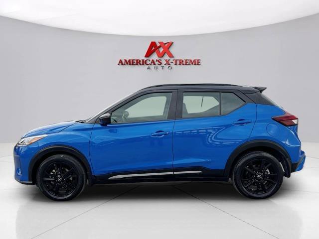 Used 2023 Nissan Kicks SR FWD image 2