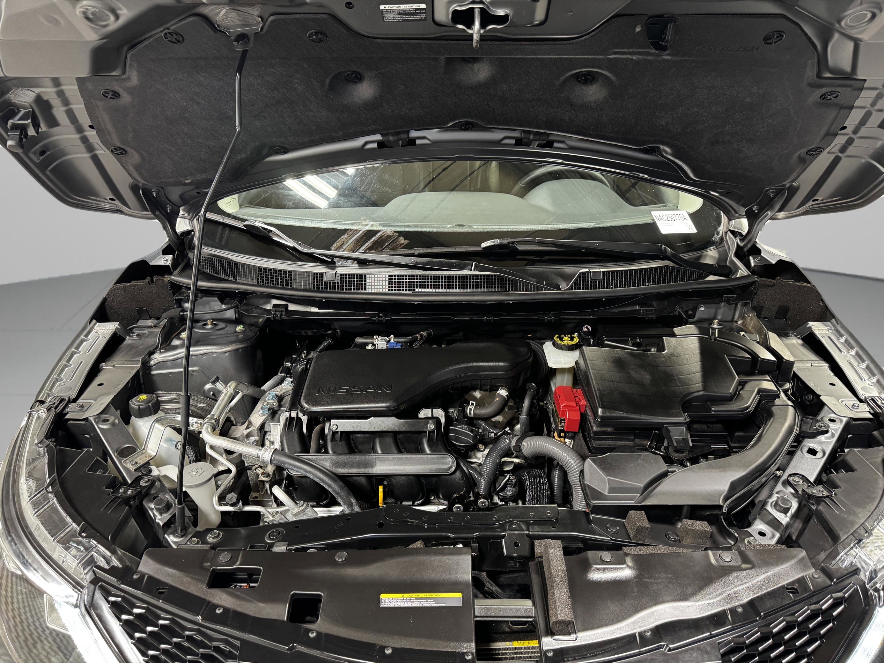 Used 2018 Nissan Rogue Sport SL w/ SL Premium Package image 32