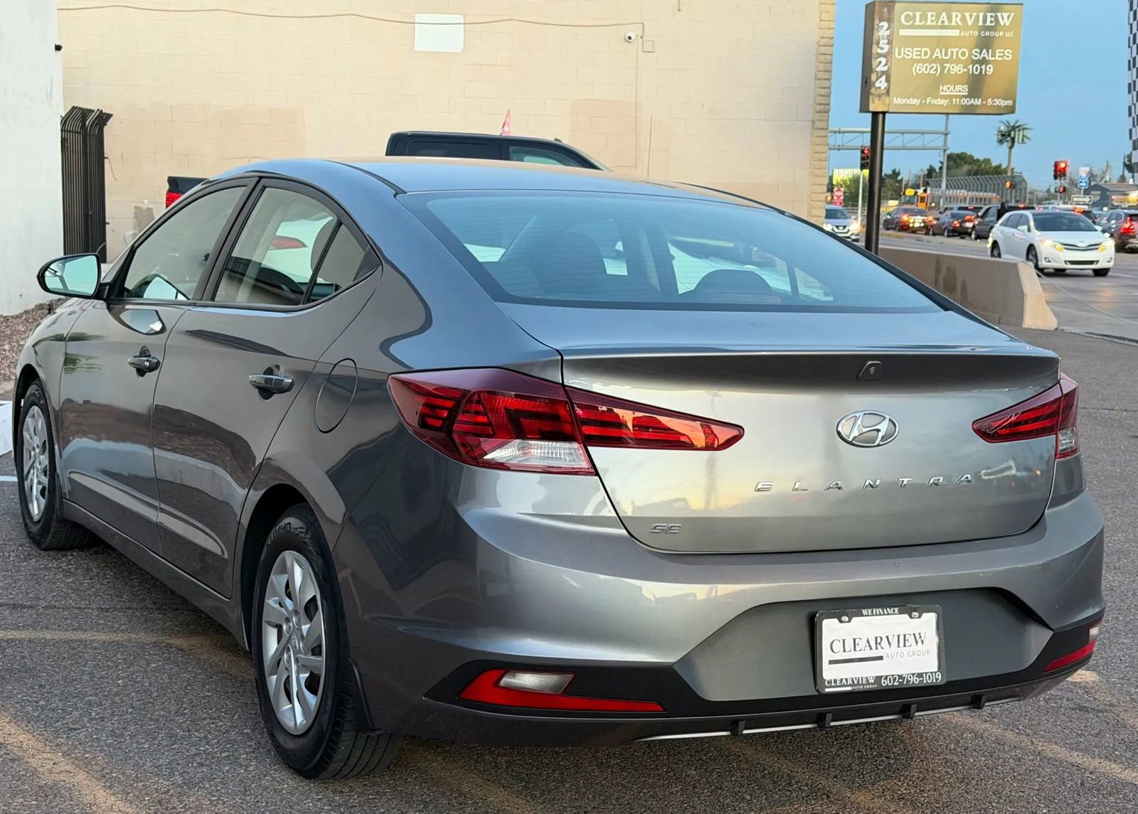 Used 2019 Hyundai Elantra SE w/ Winter Weather Package image 14