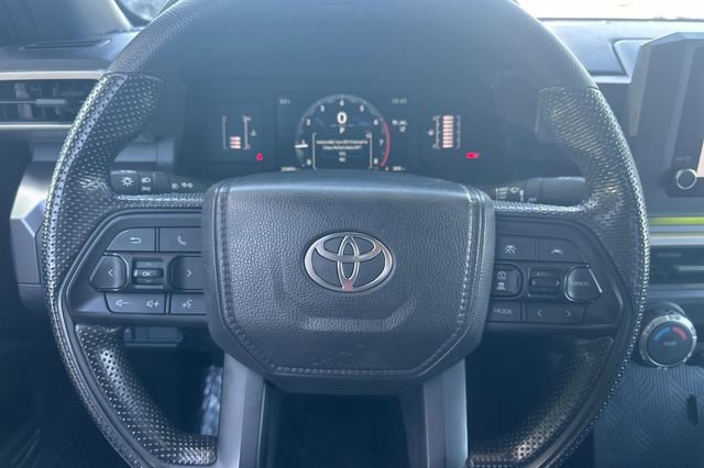 Used 2025 Toyota Tacoma SR5 AWD/4WD image 26