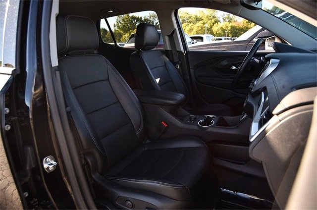 Used 2024 GMC Terrain SLT image 22