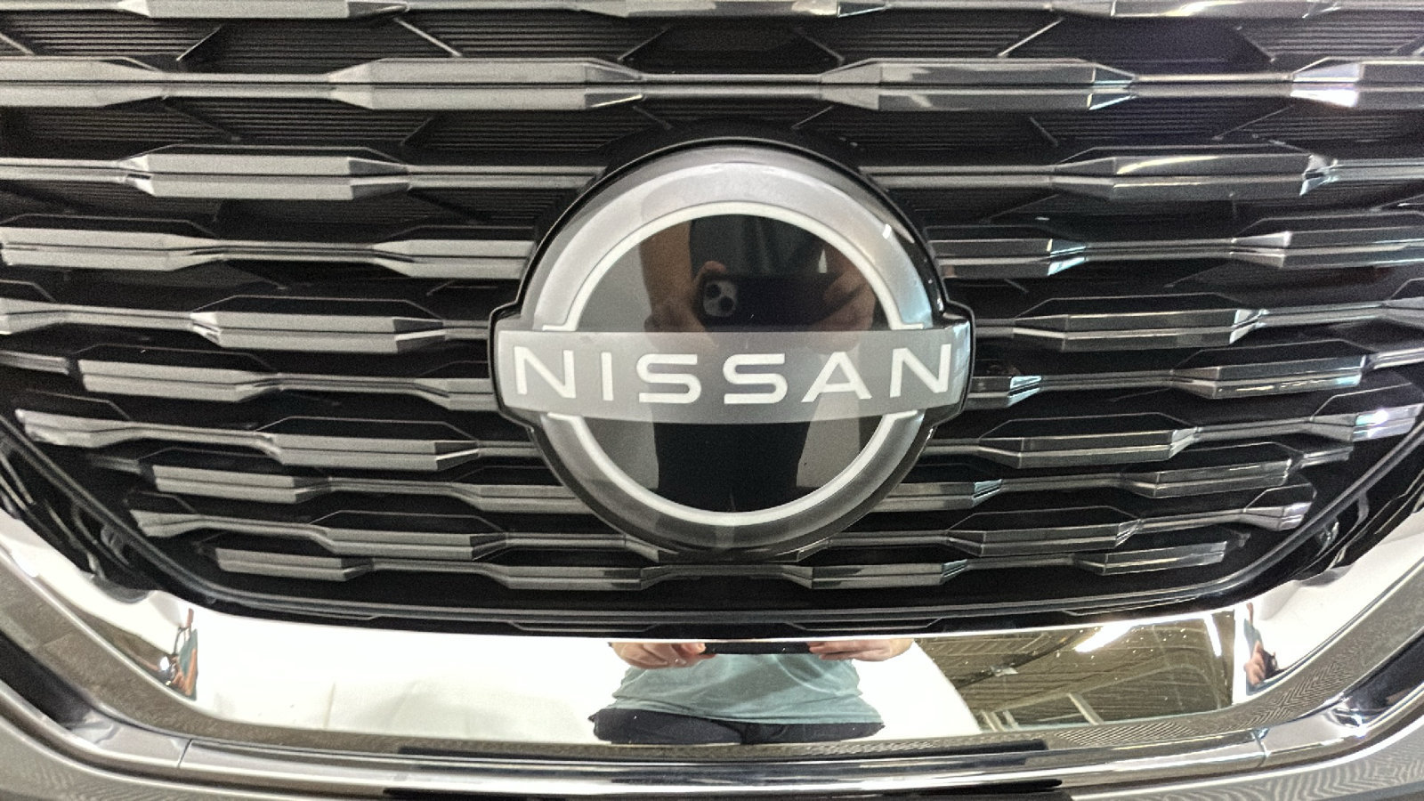 Used 2023 Nissan Rogue SV w/ SV Premium B Package AWD/4WD image 10