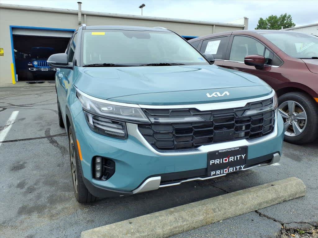 Used 2025 Kia Seltos SX AWD/4WD image 9