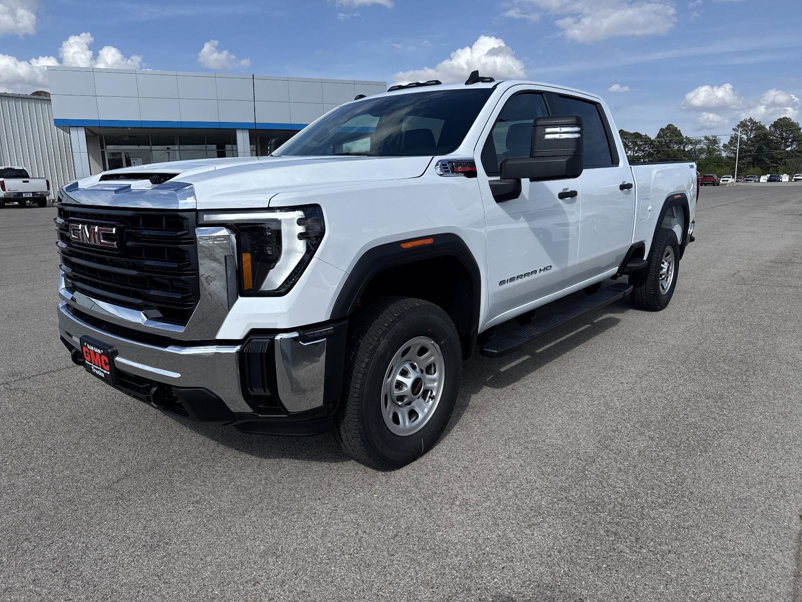 New 2026 GMC Sierra 2500 Pro image 1