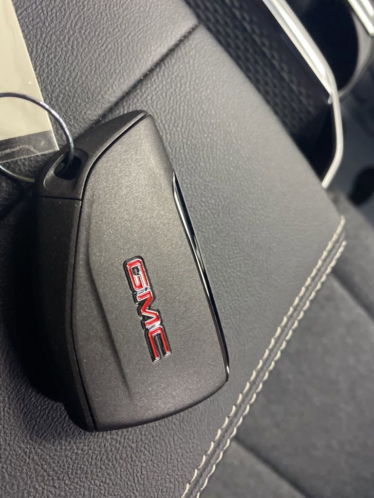 New 2026 GMC Terrain Elevation w/ Black Edition image 34