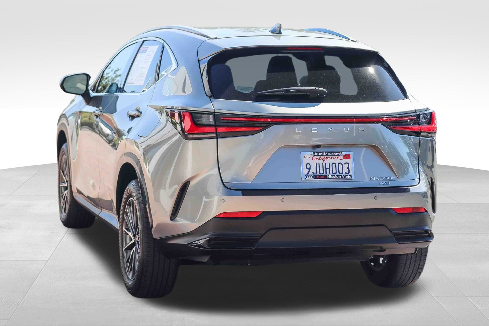 Used 2024 Lexus NX 350h AWD image 4