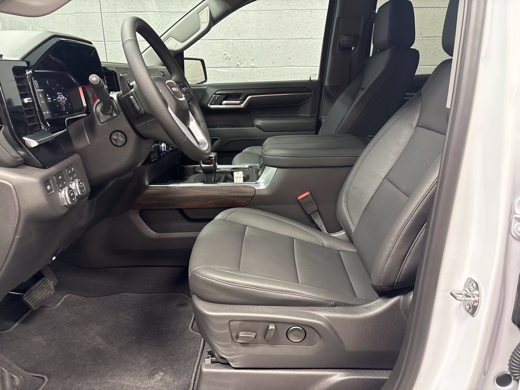 New 2026 GMC Sierra 1500 SLT AWD/4WD image 16