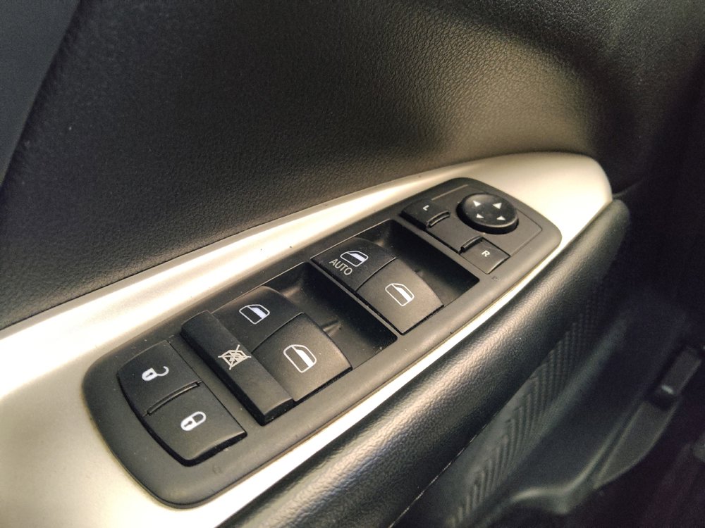 Used 2020 Dodge Journey SE FWD image 27