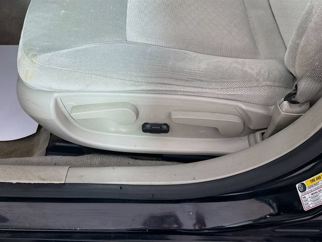 Used 2015 Chevrolet Impala LT w/ LT Sunroof Package FWD image 19
