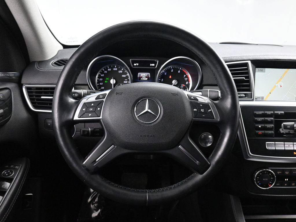 Used 2016 Mercedes-Benz GL 450 4MATIC w/ Premium I Package image 26