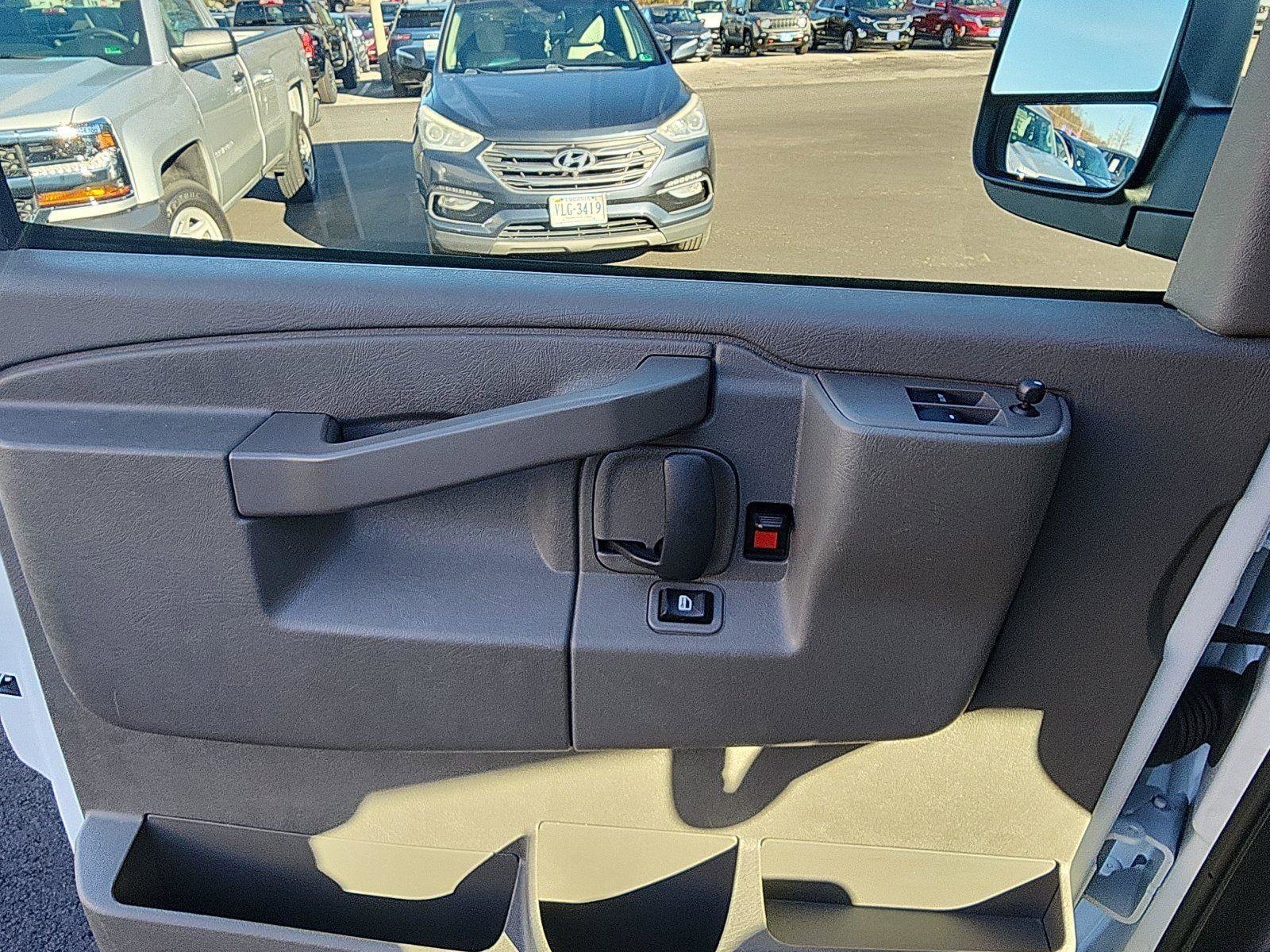 Used 2024 Chevrolet Express 2500 w/ Driver Convenience Package image 17