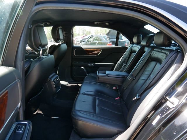 Used 2017 Lincoln Continental Select FWD image 11