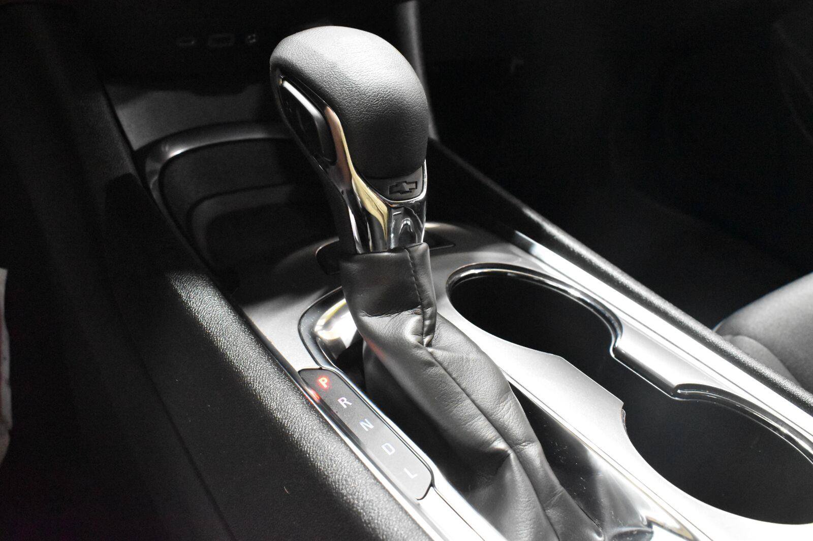 Used 2025 Chevrolet Malibu LT FWD image 18