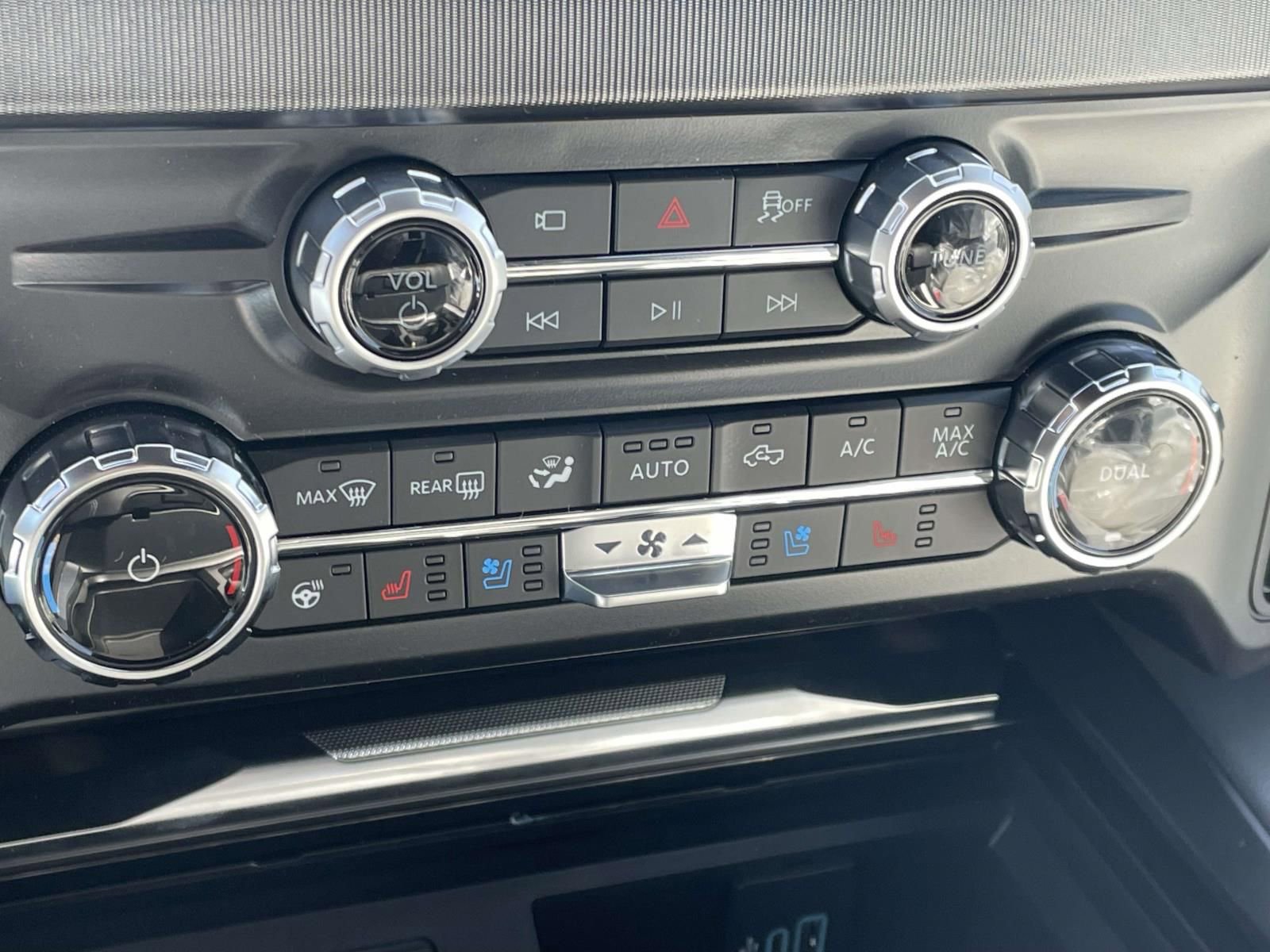 New 2026 Ford F250 Platinum image 13