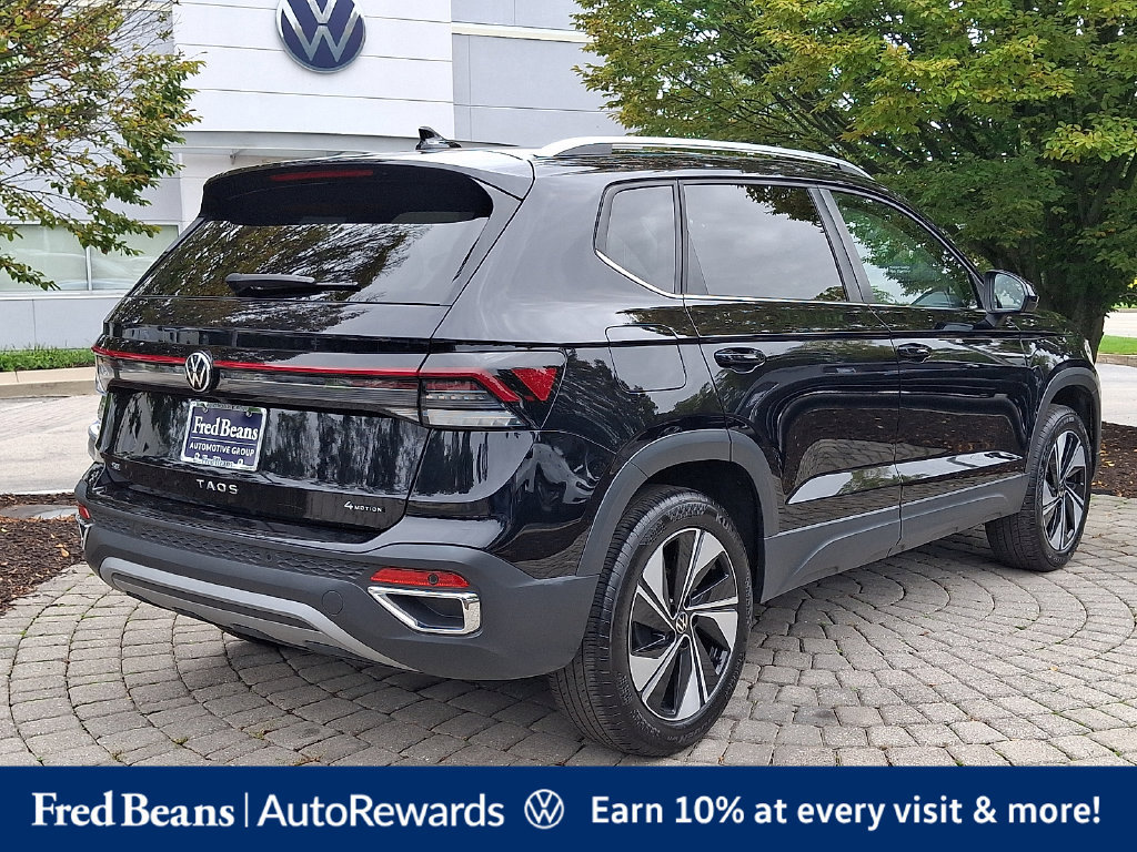Certified 2025 Volkswagen Taos SE AWD/4WD image 7
