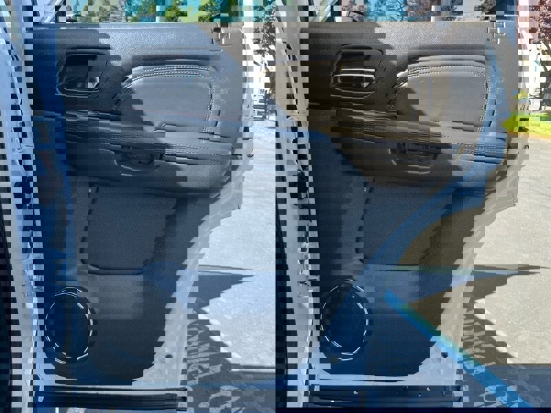 Used 2013 GMC Yukon Denali image 40