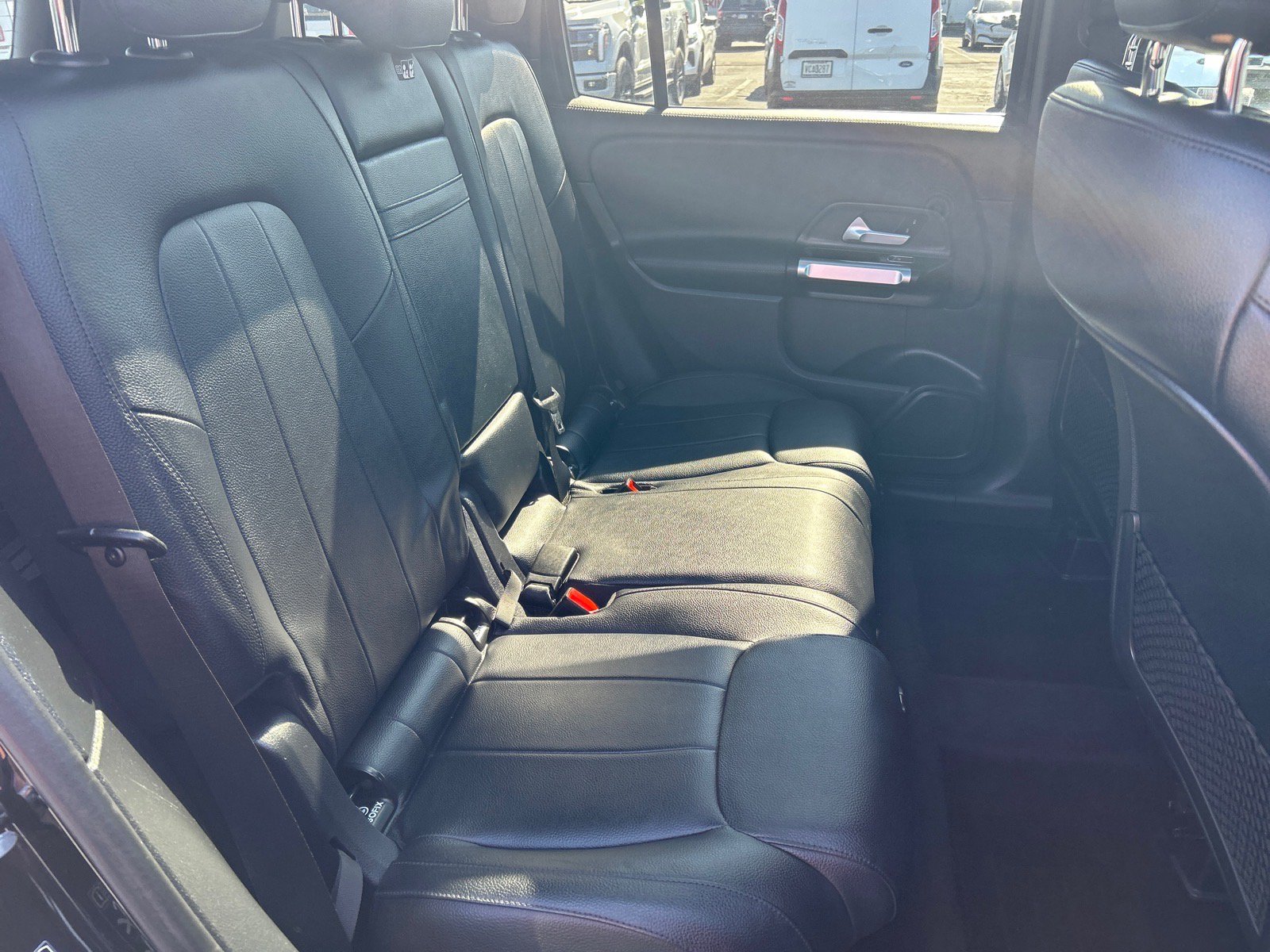 Used 2022 Mercedes-Benz GLB 250 4MATIC image 21