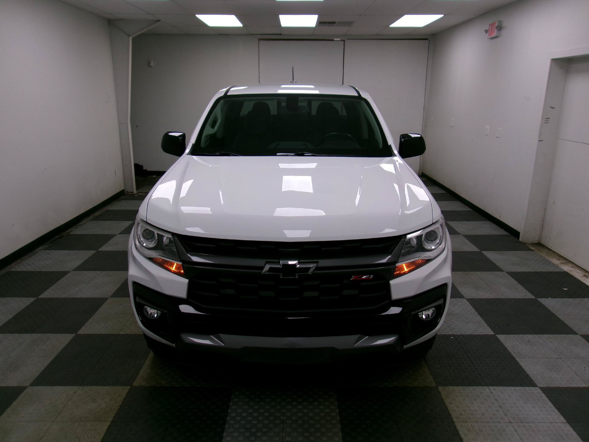 Used 2022 Chevrolet Colorado Z71 AWD/4WD image 14