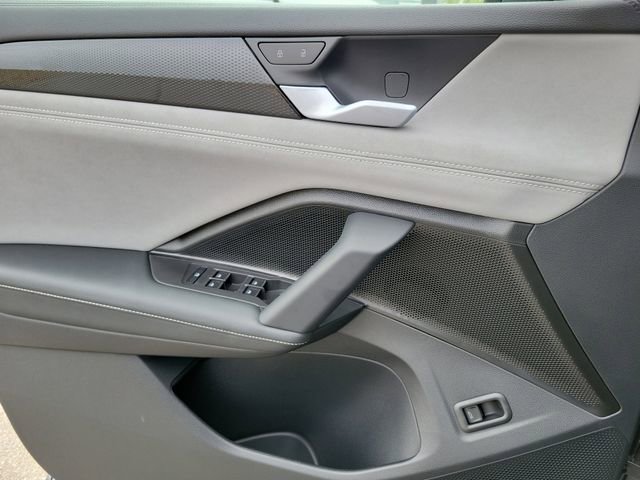 New 2026 Volkswagen Tiguan SE AWD/4WD image 18